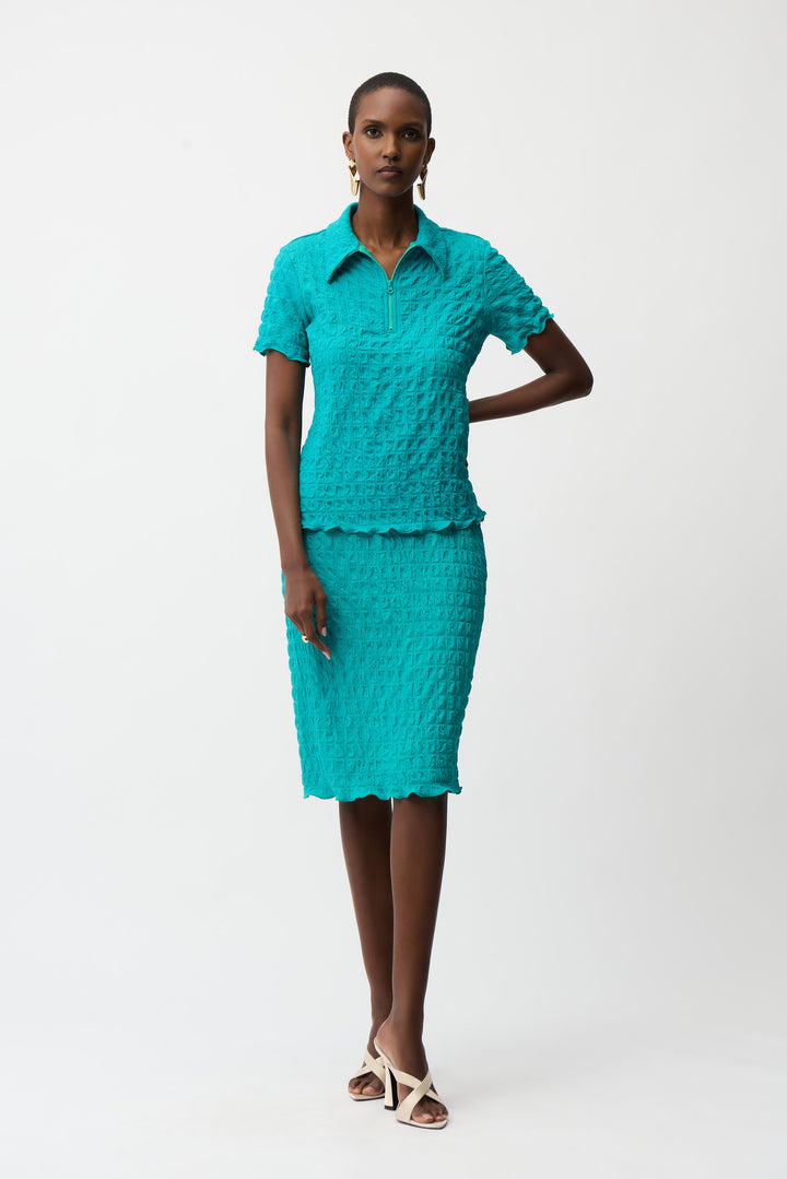 Textured Knit Fitted Top With Zipped Neckline 261071