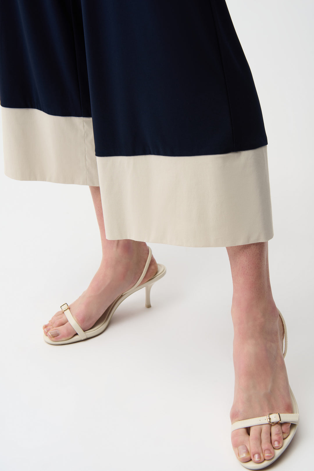 Silky Knit & Stretch Poplin Color Block Pull-On Culotte Pants 261081
