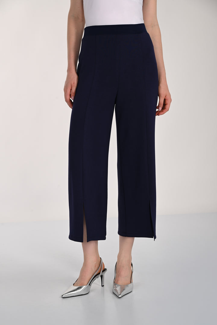 Frank Lyman Pant 261148