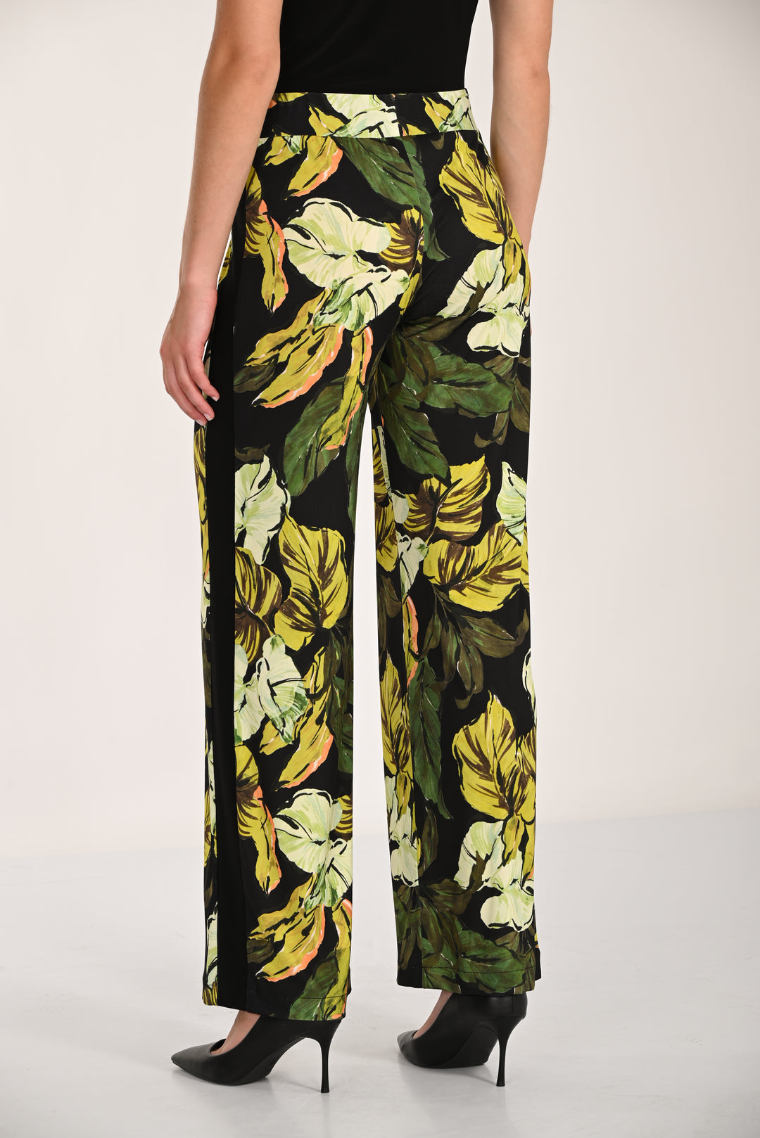 Frank Lyman Pant 261168