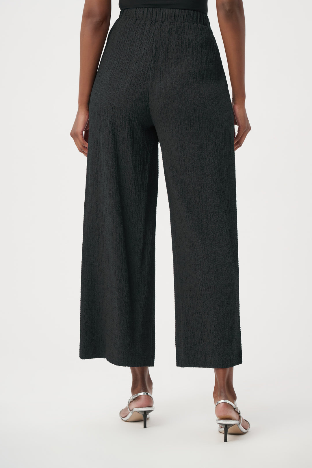 Seersucker Pull-On Crop Pants With Front Pockets 261197
