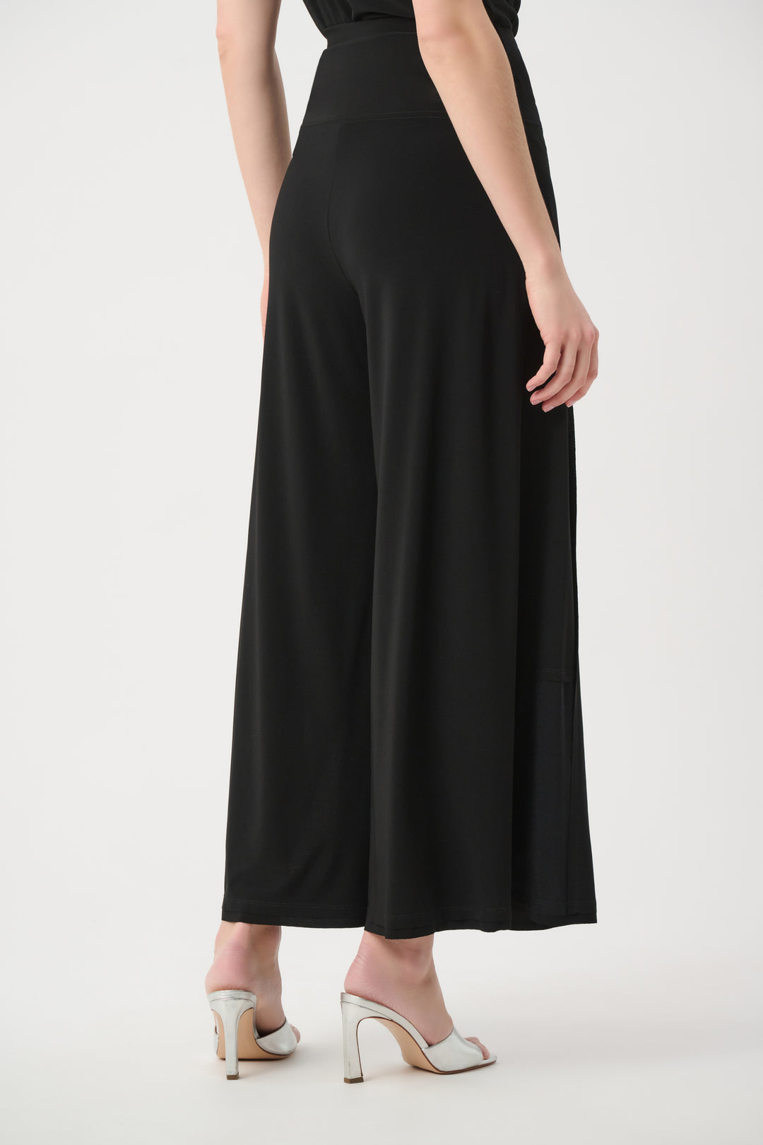Silky Knit Wide Leg Pull-On Pants With Mesh Inserts 261277
