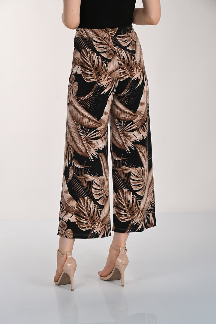 Frank Lyman Pant 261321