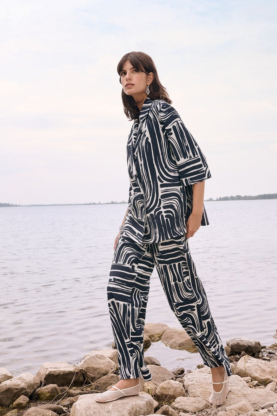 Seersucker Abstract Print Wide Leg Pull-On Pants 262165