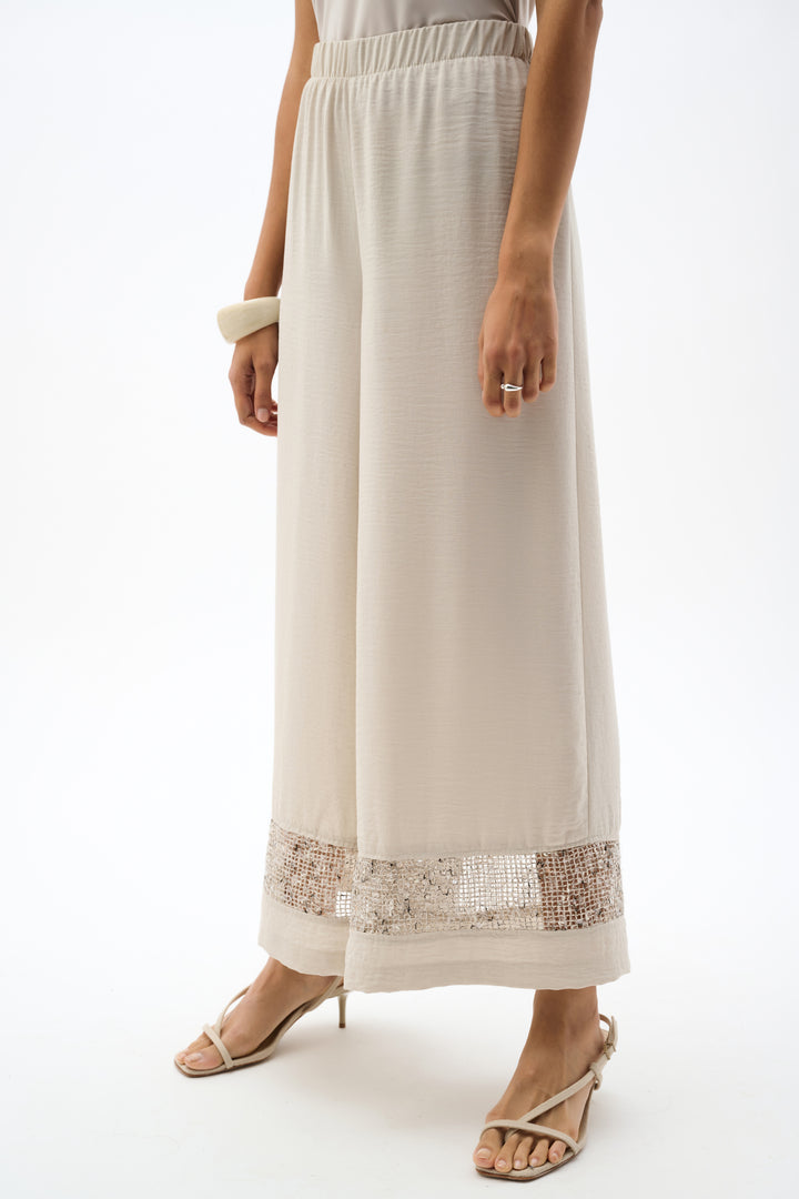 Culotte Jeans With Embellished Front Seam 262253