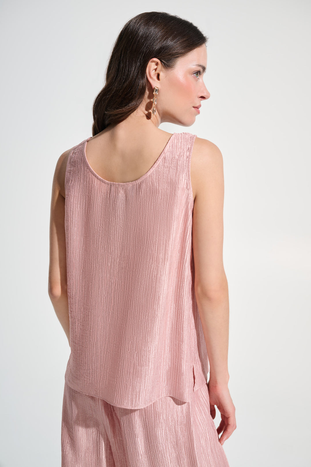 Crinkle Jacquard Sleeveless Straight Top 262721