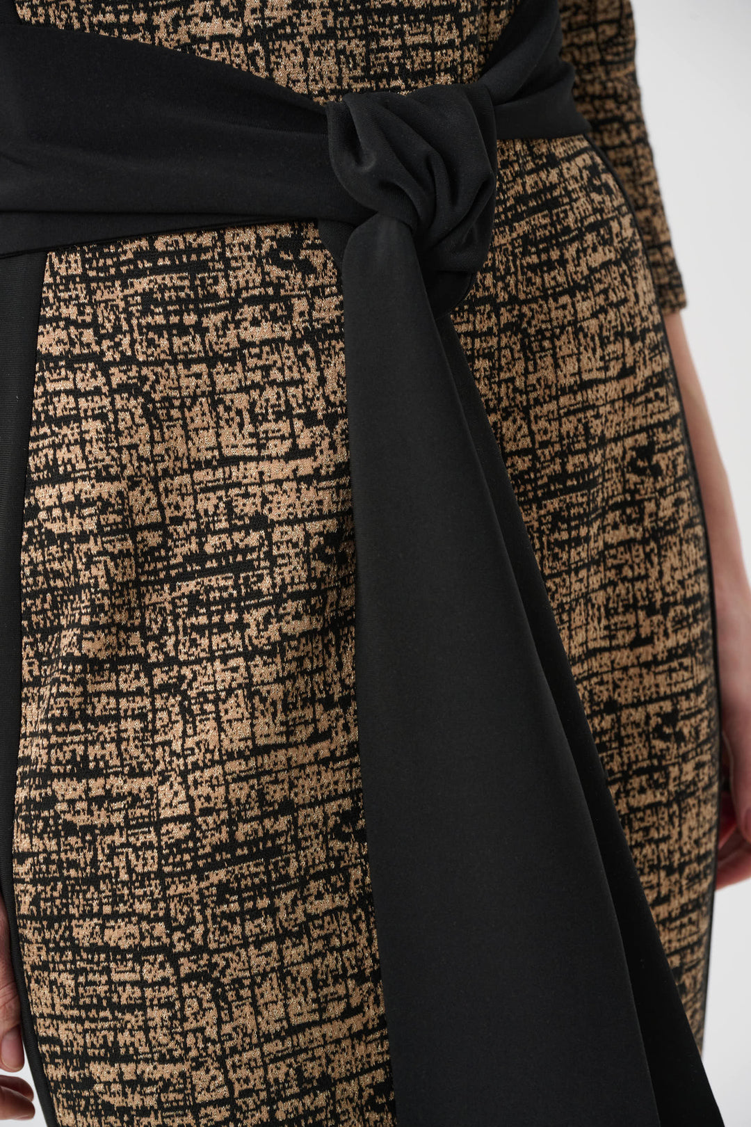 Abstract Jacquard Knit Sheath Dress Style 263076
