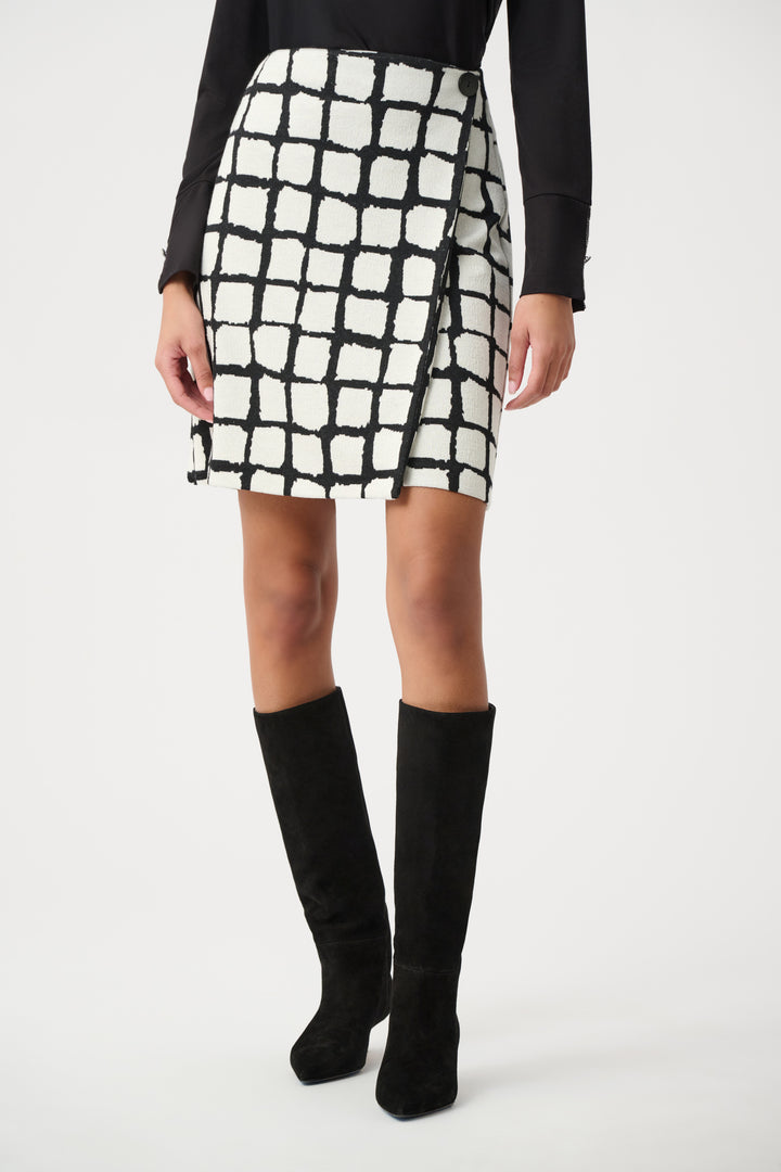 Abstract Jacquard A-Line Pull-On Skirt Style 263091