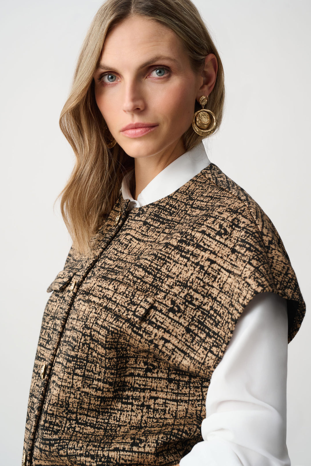 Abstract Jacquard Knit Bomber Vest Style 263128