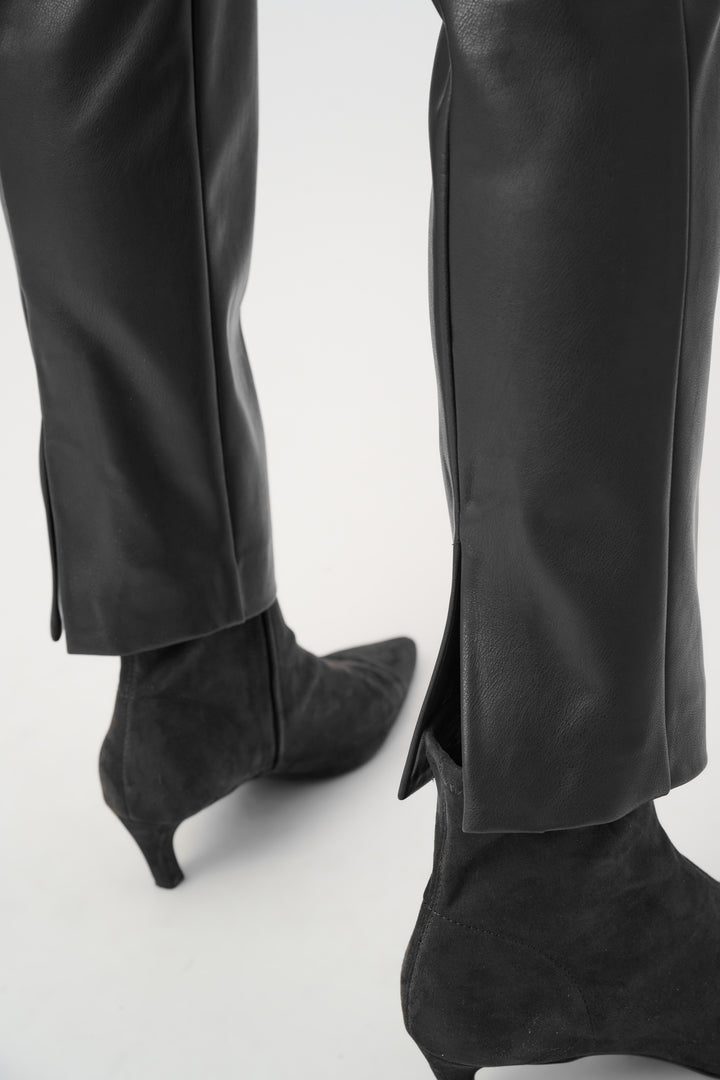 Bonded Leatherette Straight Pull-On Pants Style 263232