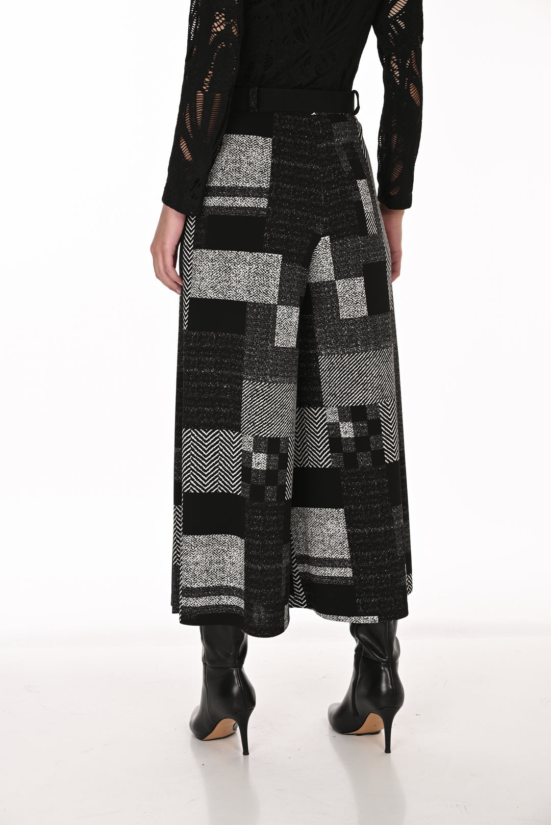 Frank Lyman Pant 263457