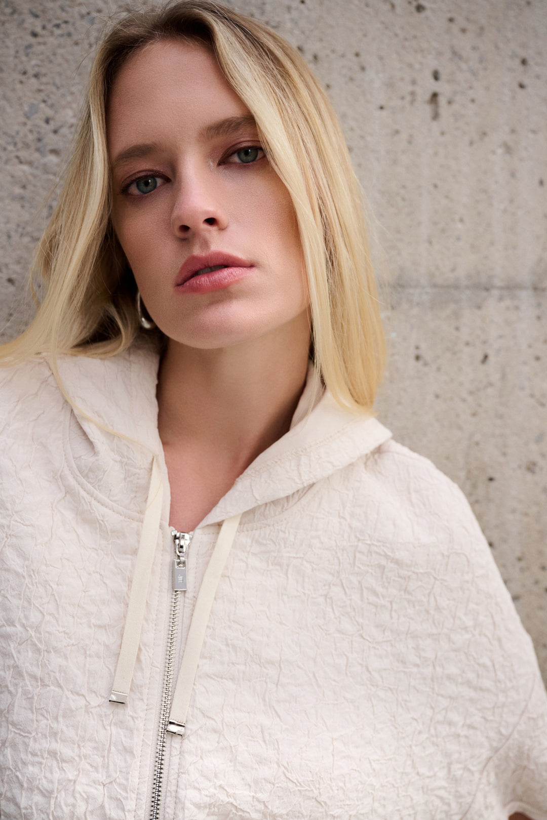 Textured Jacquard Hooded Zipped Jacket Style 263604
