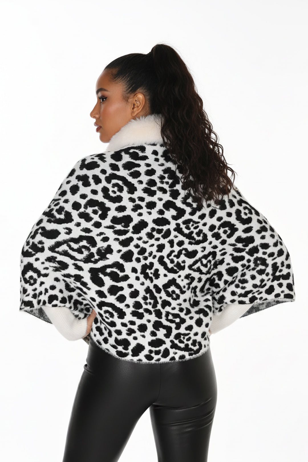 Frank Lyman Cape 263806