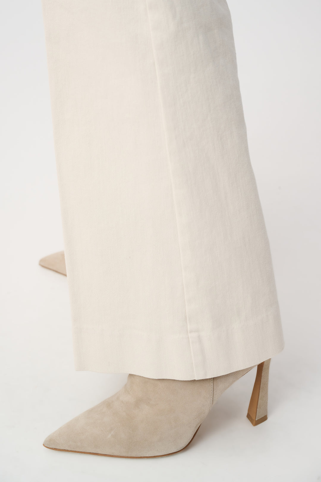 Chloe Stretch Denim High-Rise Wide Leg Jeans Style 263902