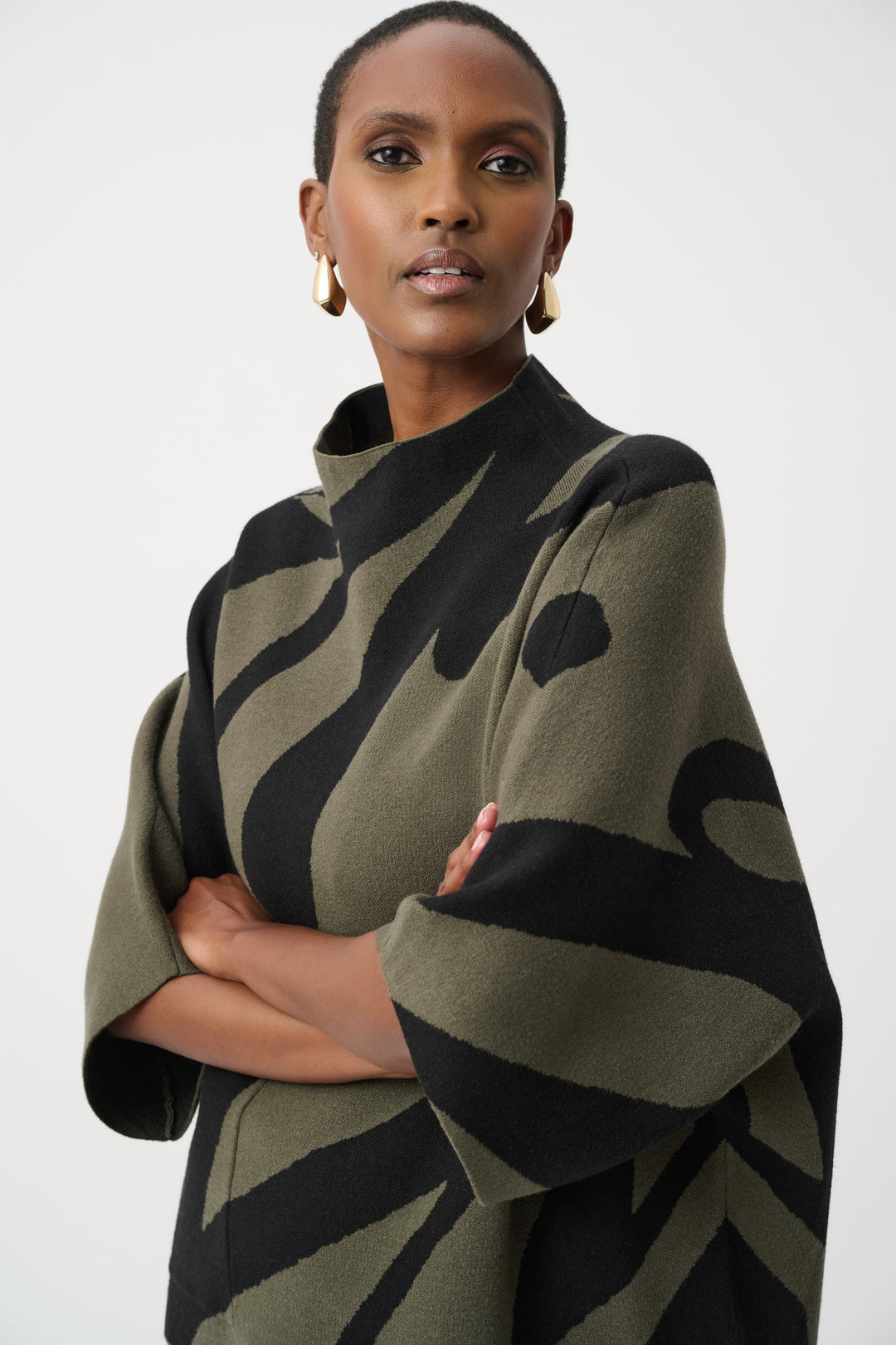 Abstract Jacquard Funnel-Neck Boxy Sweater Style 263936