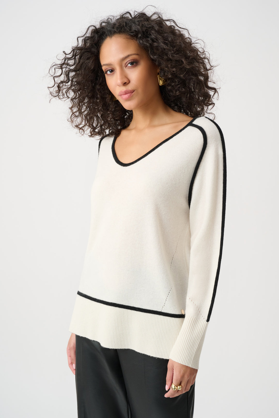 Cashmere And Wool Contrast trim Sweater Style 263941