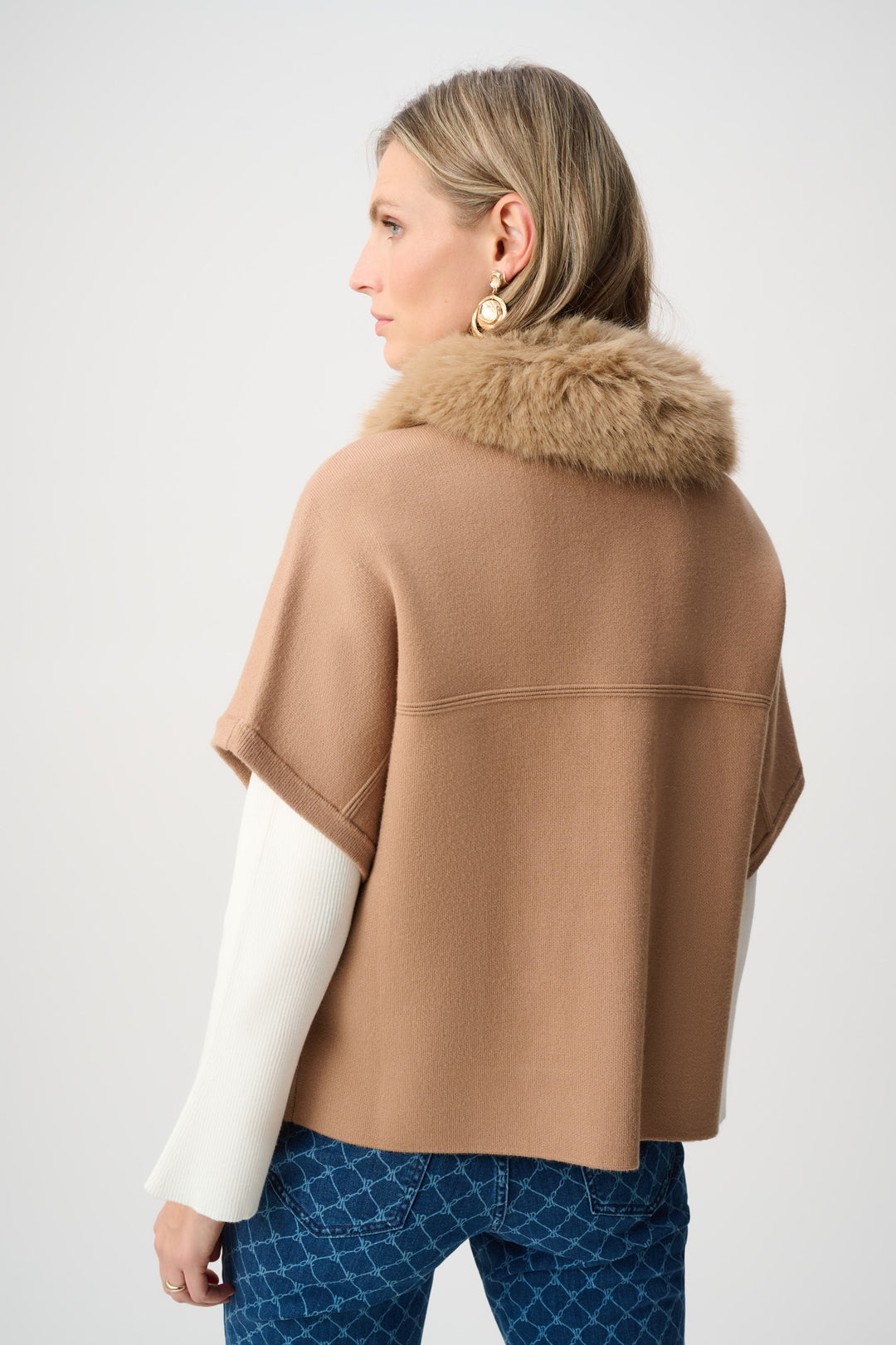 Sweater Knit Jacket With Detachable Faux Fur Collar Style 263949