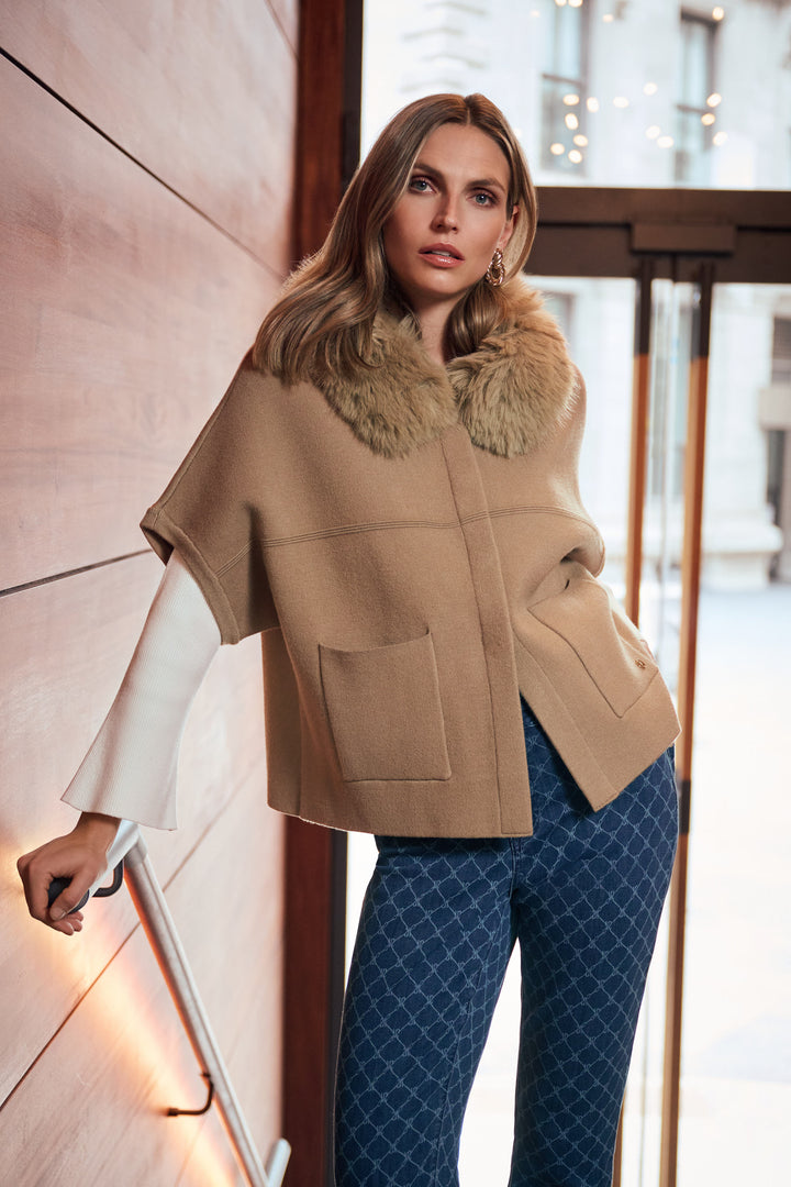 Sweater Knit Jacket With Detachable Faux Fur Collar Style 263949