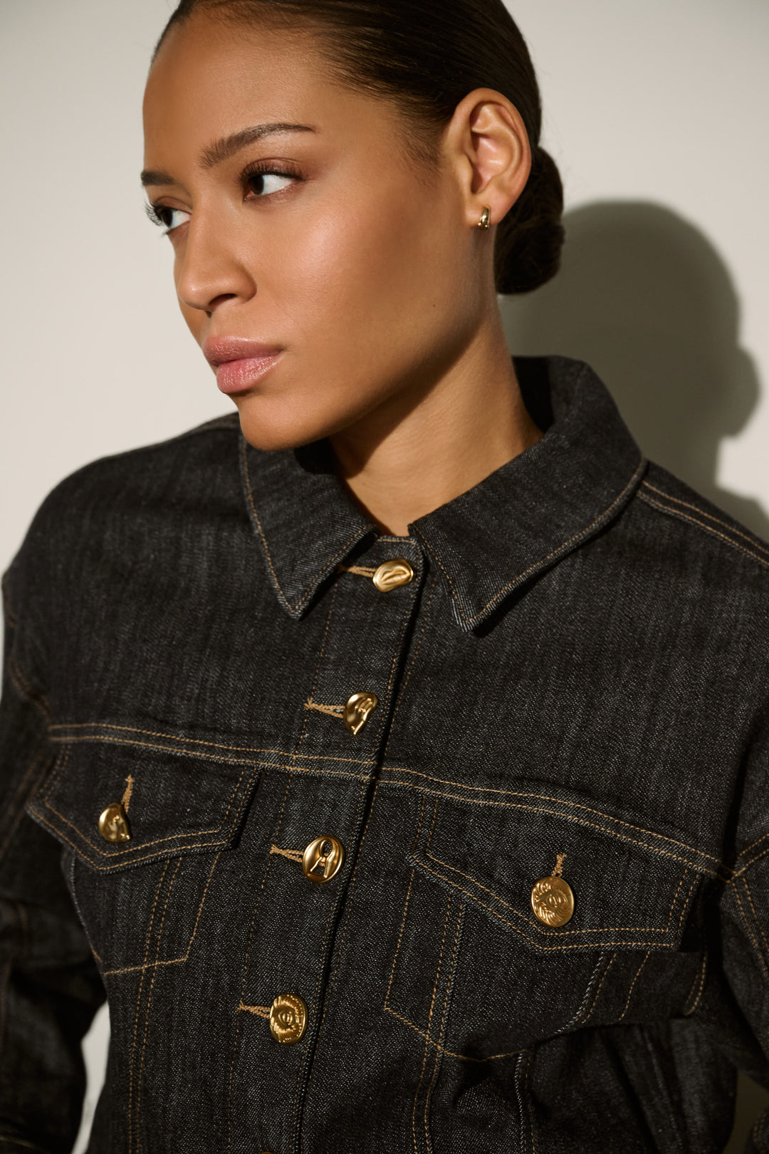 Statement Button Cropped Denim Jacket 264900