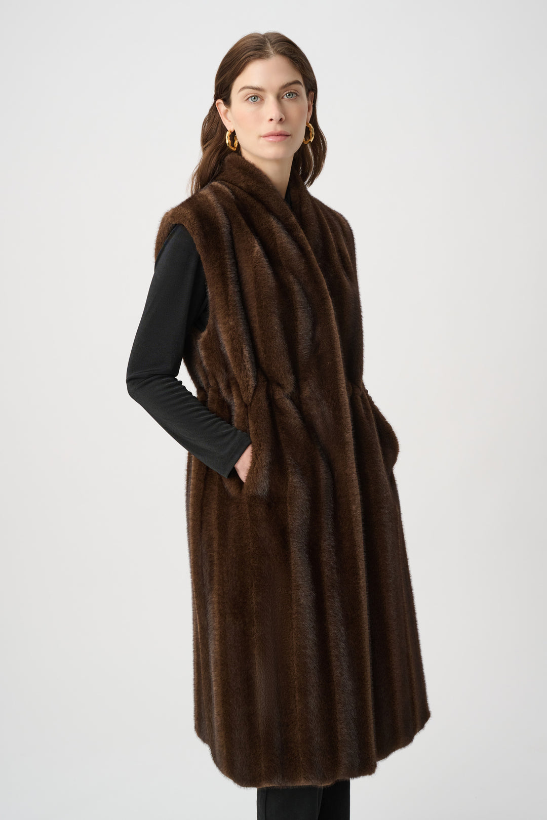 Straight Fit Faux Fur Vest 264911