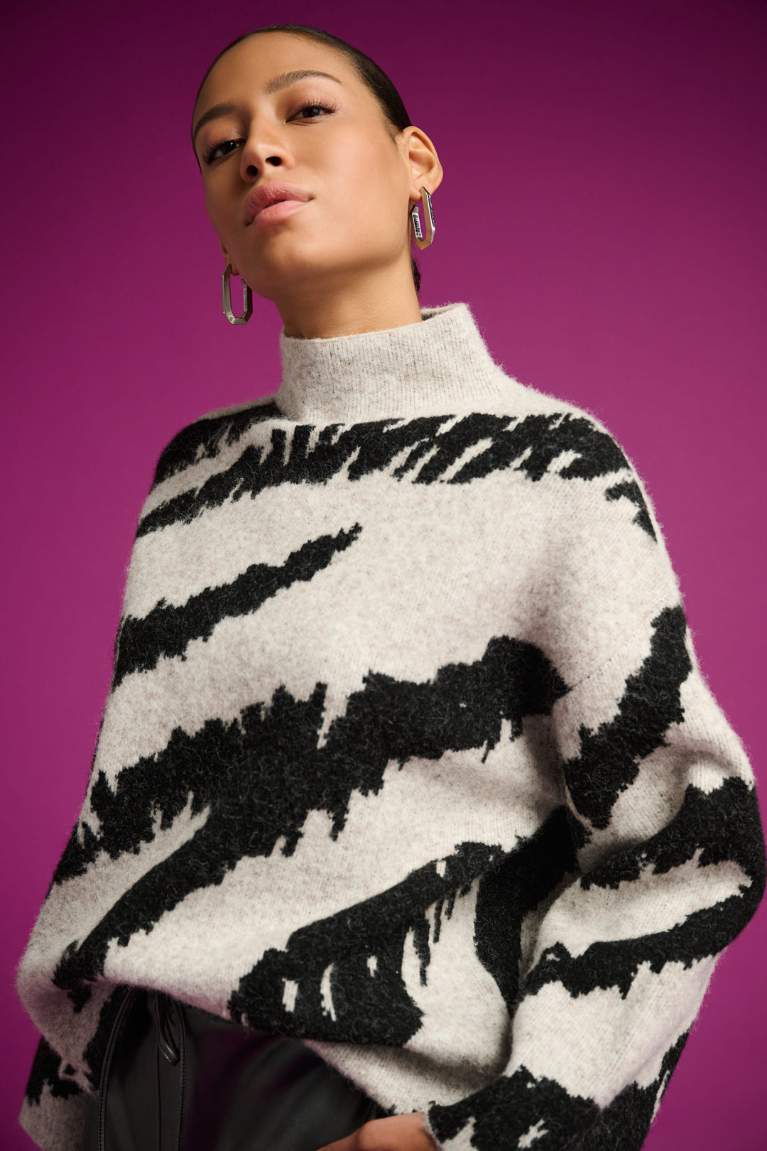 Animal Print Mock Neck Pullover 264936