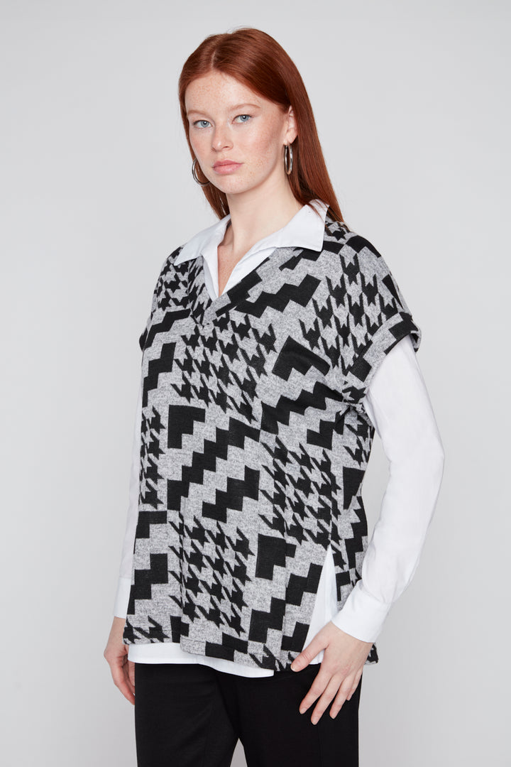 Compli K V-Neck Relaxed Vest With High Side Slit Detail 36562