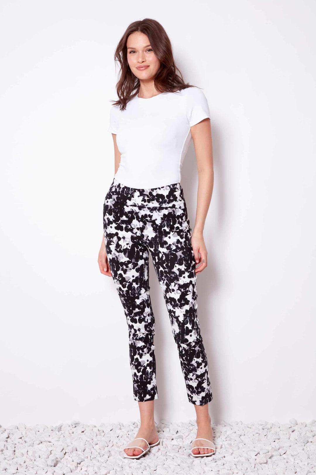 UP! Botanic Black Techno Ankle Pant 68444