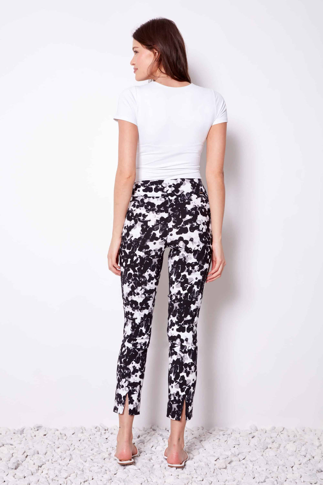 UP! Botanic Black Techno Ankle Pant 68444