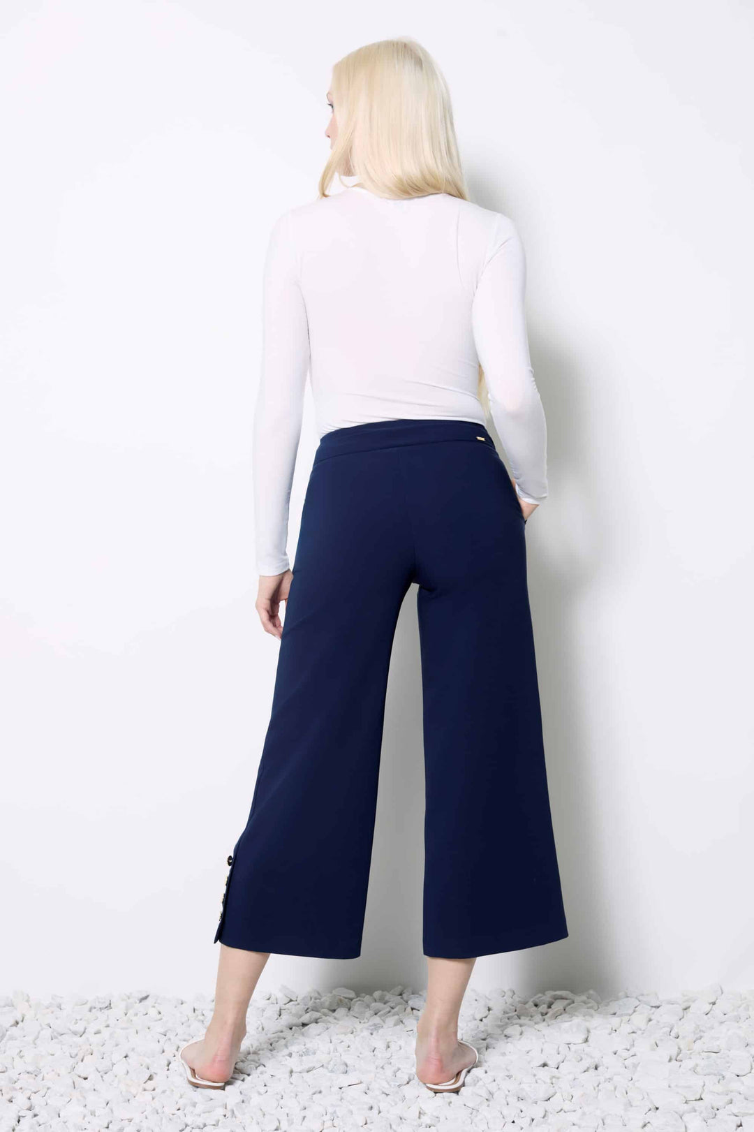 UP! Solid Amalfi Wide-leg Cropped Pant 68467