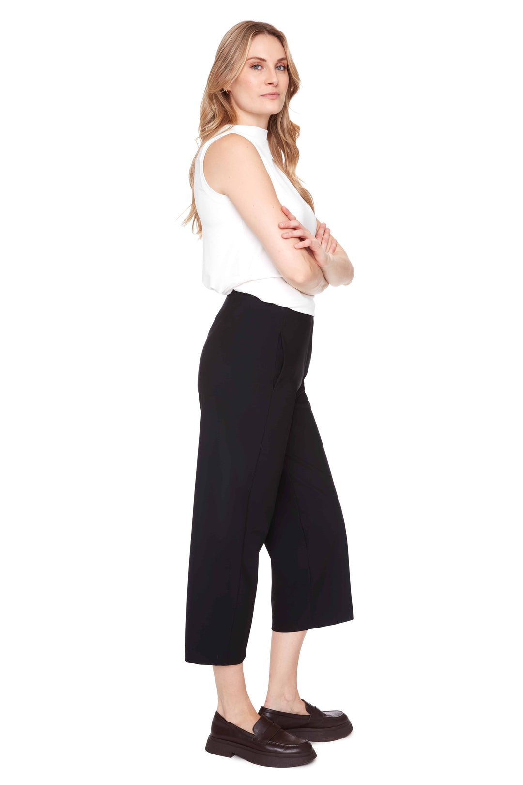 UP! Precision Ponte Cropped Gaucho Pant 68639