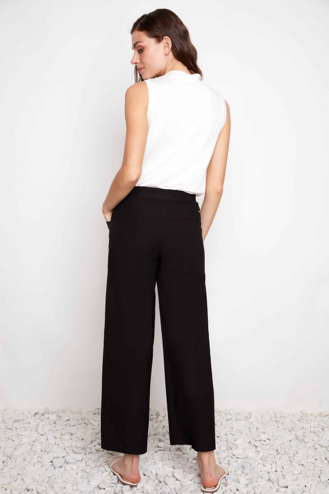 Techno Core Wide Leg Pant