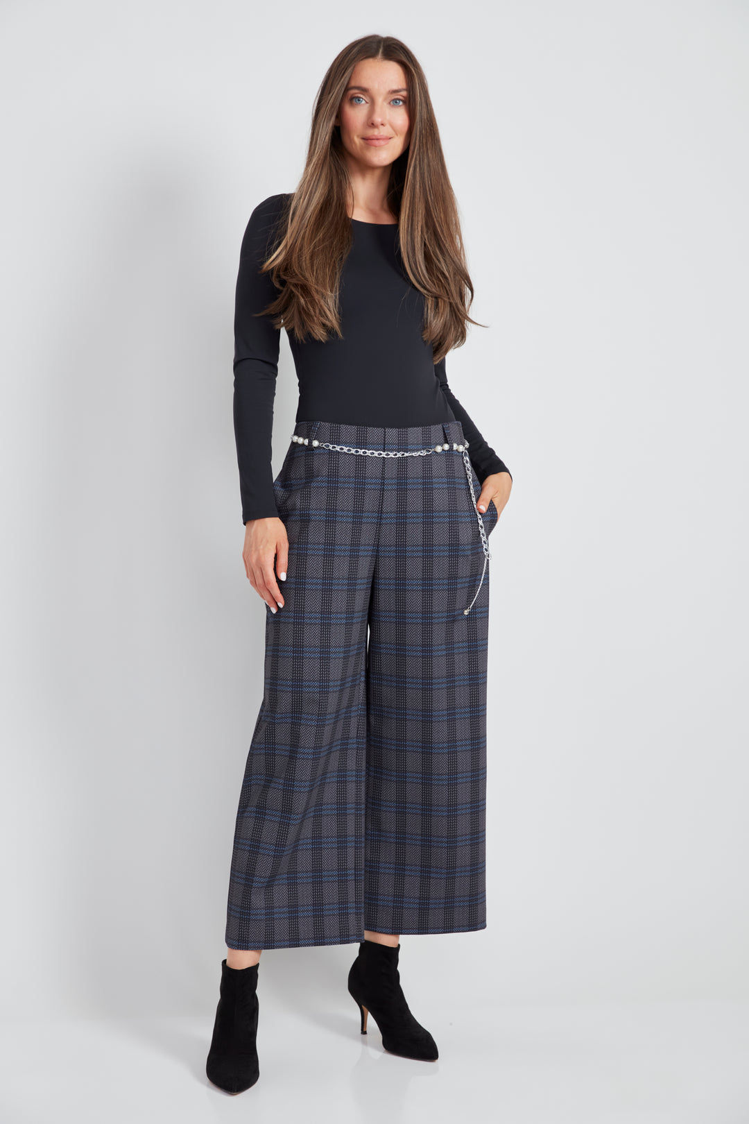 UP! Womens Crop Gaucho 69068
