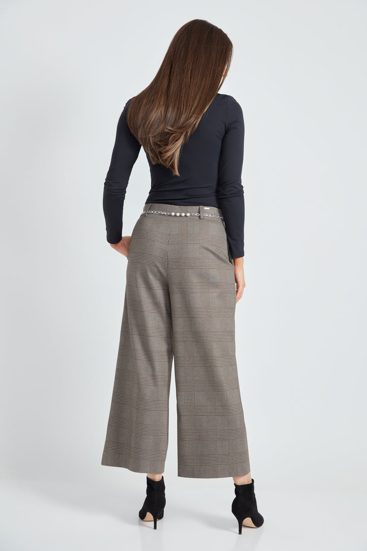 UP! Womens Crop Gaucho 69110
