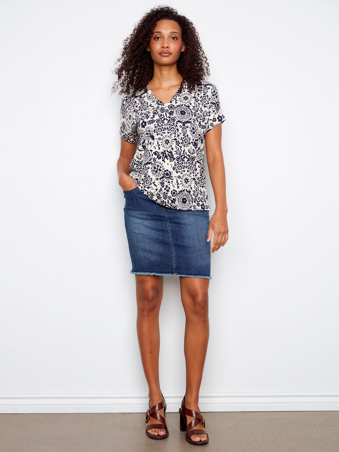 Printed Short Sleeve V-Neck T-Shirt