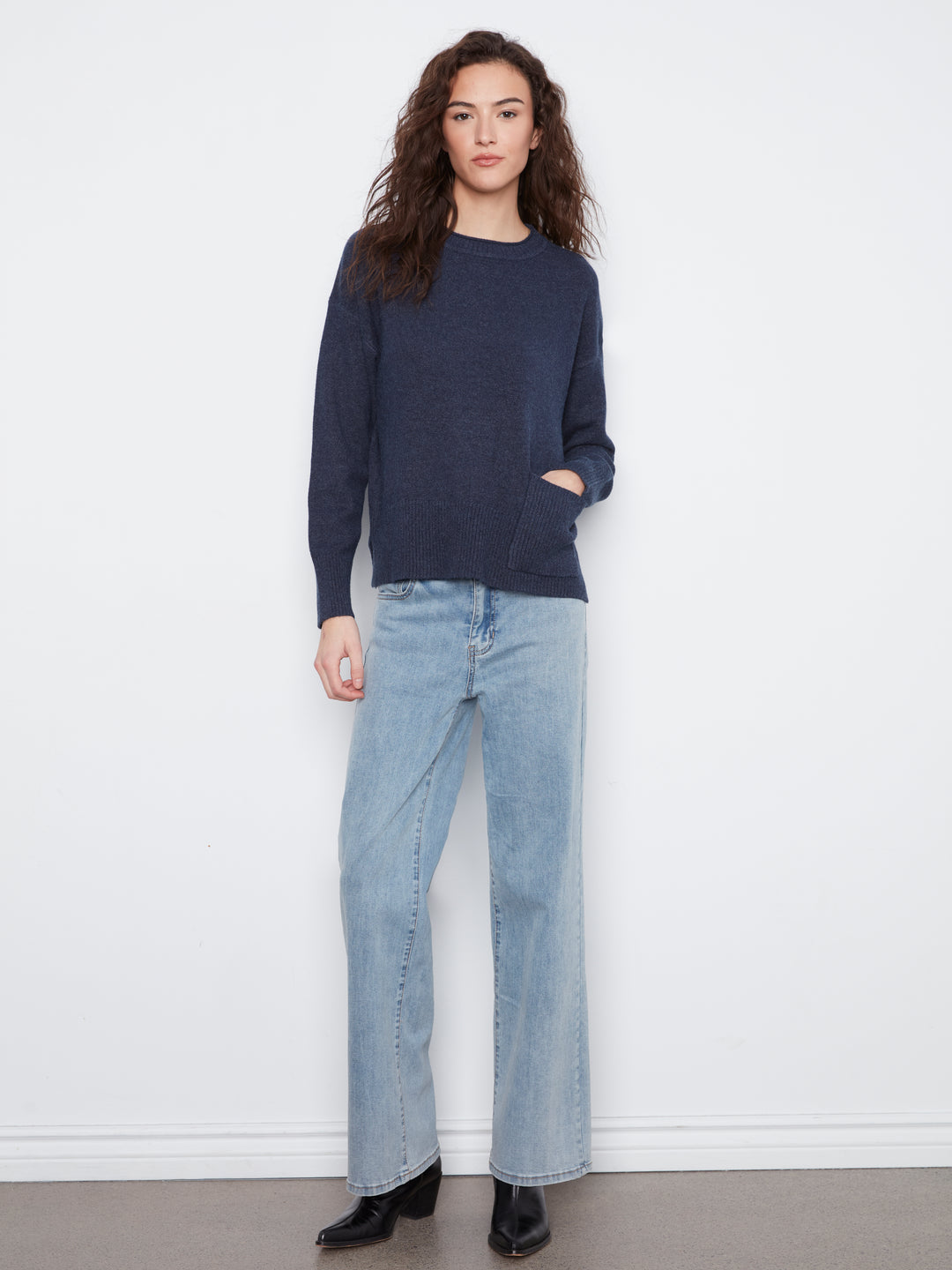 Crew Neck Cropped Sweater with Pocket