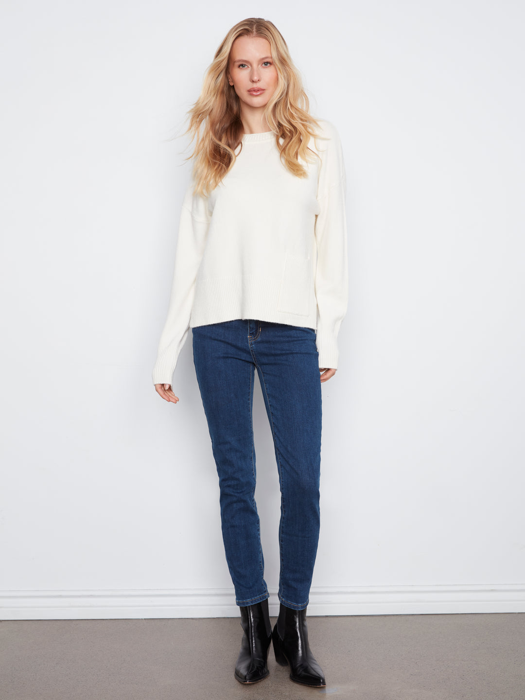 Crew Neck Cropped Sweater with Pocket