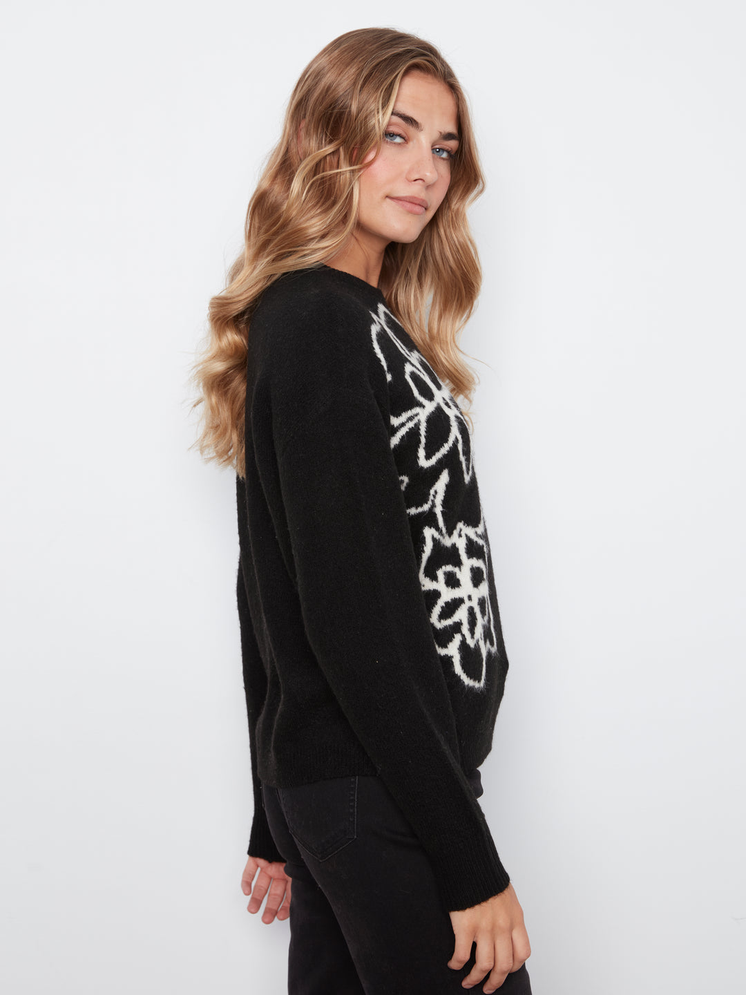 Long Sleeve Drop Shoulder Double Knit Intarsia Flower Sweater