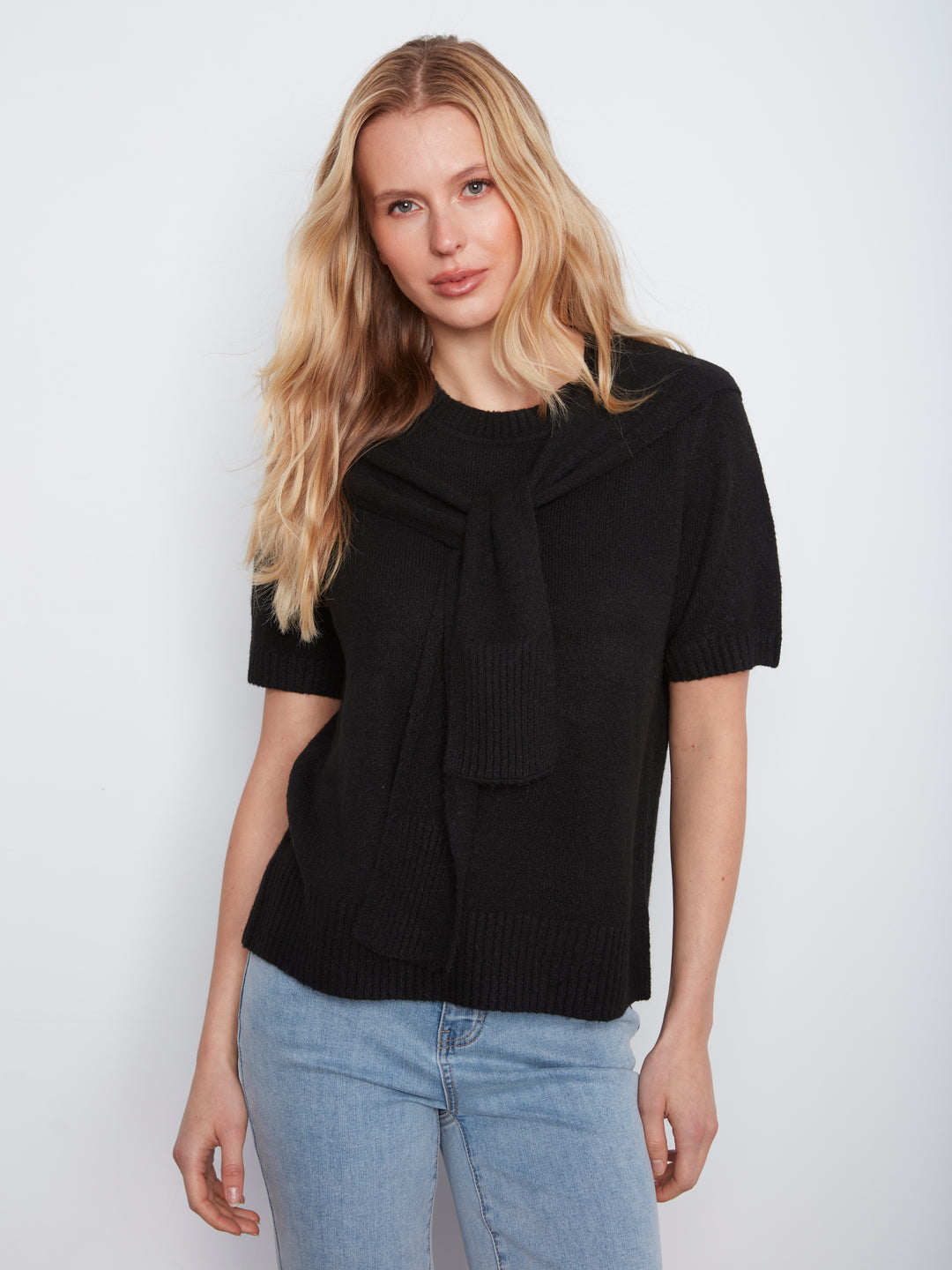 Short Sleeve Crew Neck Sweater With Combined Sleeves Detail