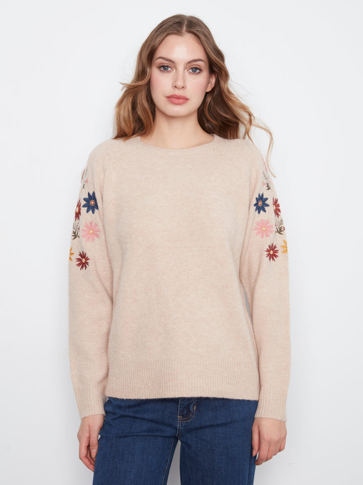 Long Sleeve Raglan Sweater w/ Embroidery