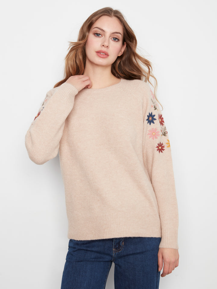 Long Sleeve Raglan Sweater w/ Embroidery