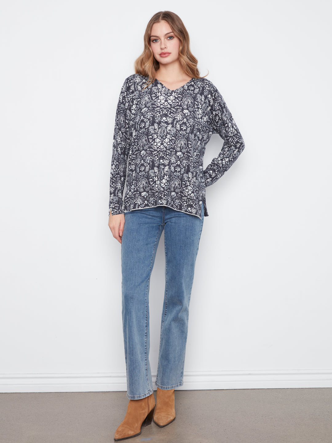 Printed Long Sleeve V Neck Sweater