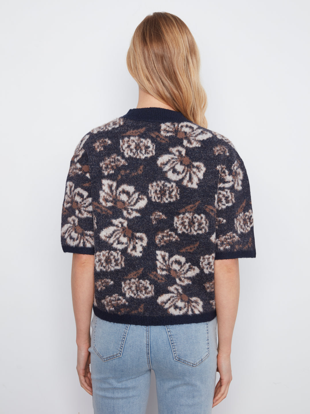 Elbow Sleeve Balloon Shape Jacquard Sweater