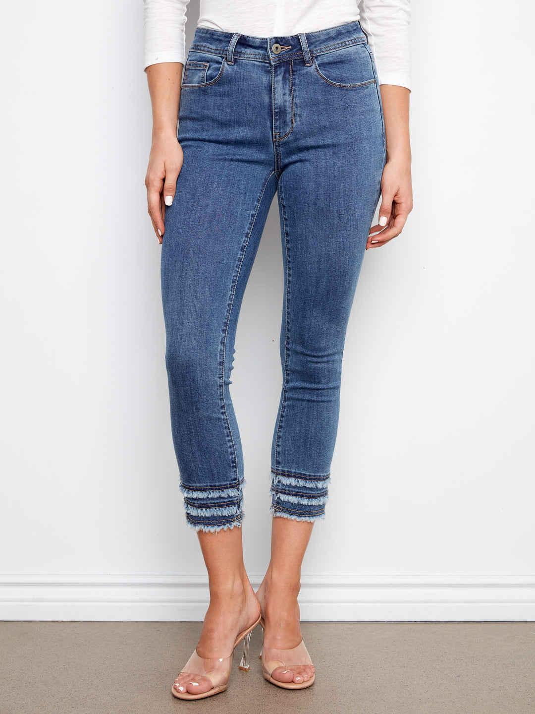 Stretch Denim Cropped Skinny Pants With Frayed Hem Details