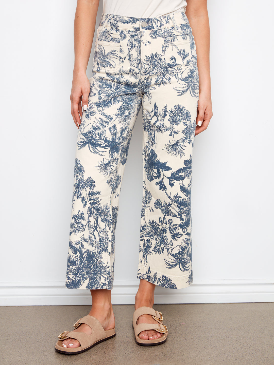 Printed Cropped Patch Pocket Flare Flex Twill Pants