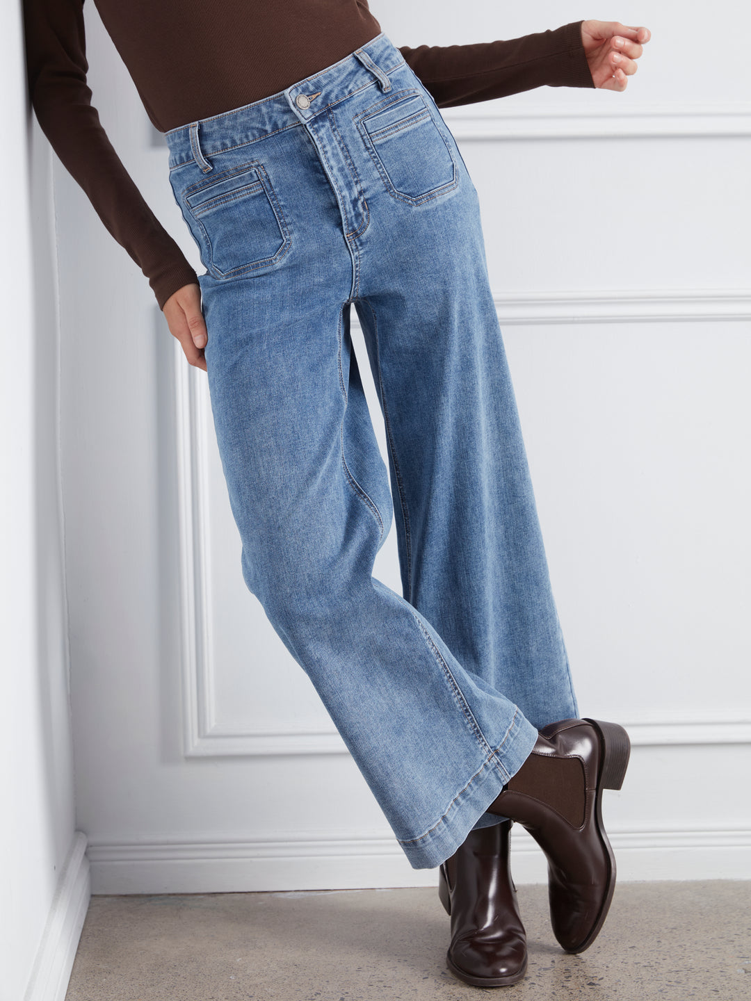 Cropped Insert Pocket Wide Leg Stretch Denim Pants