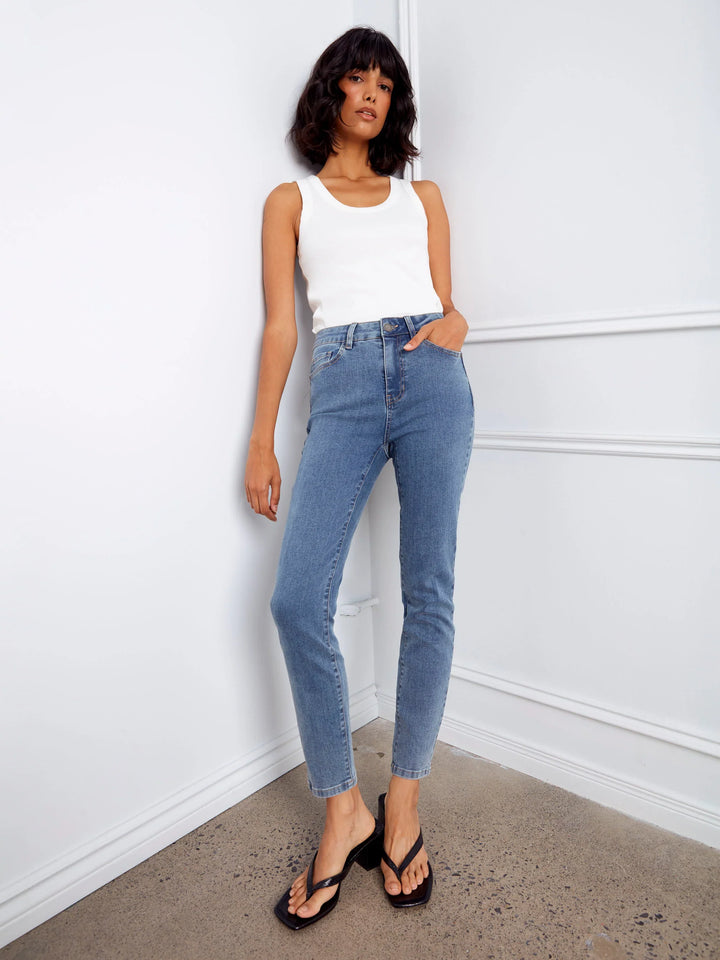 Claudia Slim Leg C5628J