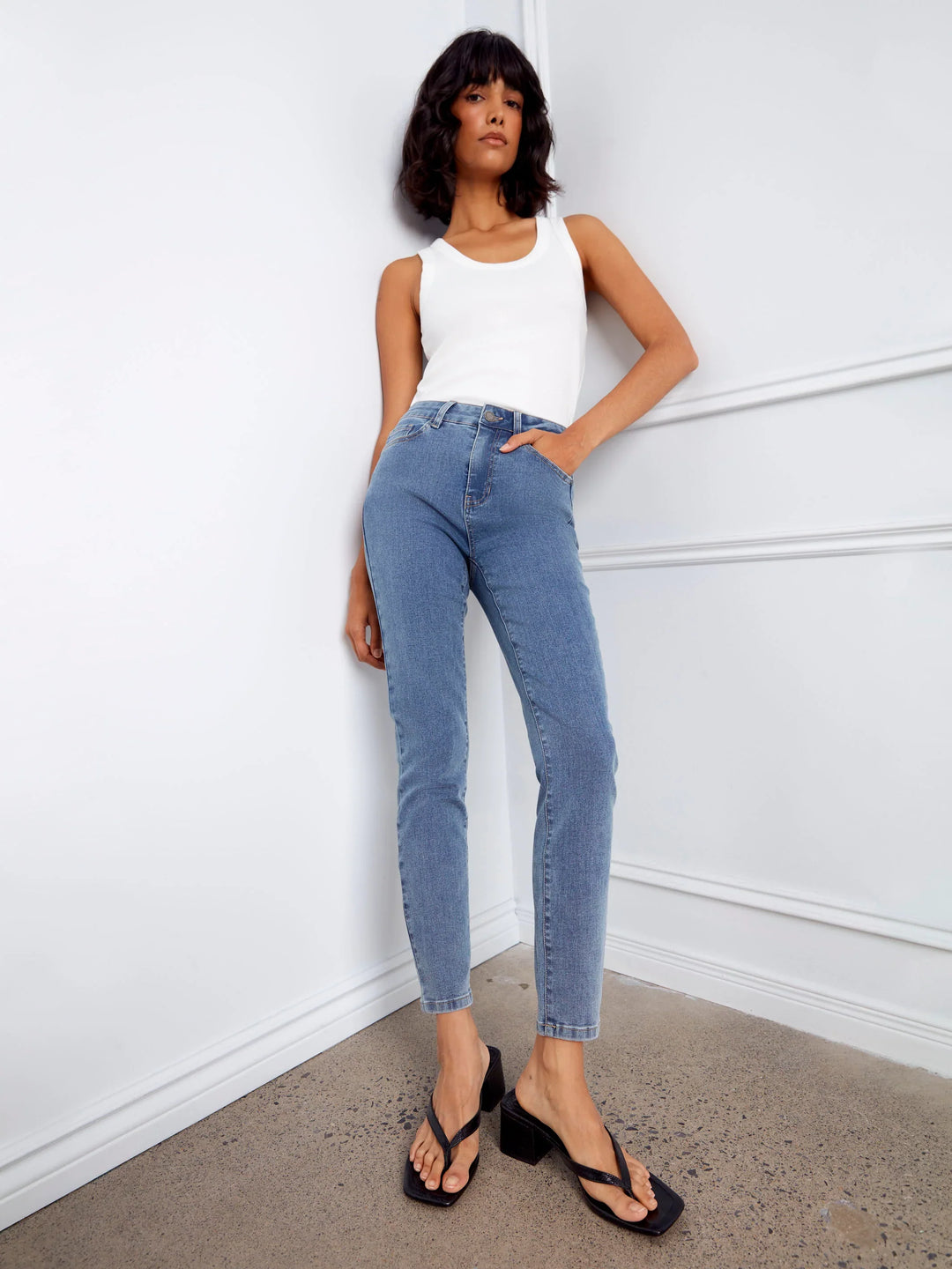 Claudia Slim Leg C5628J