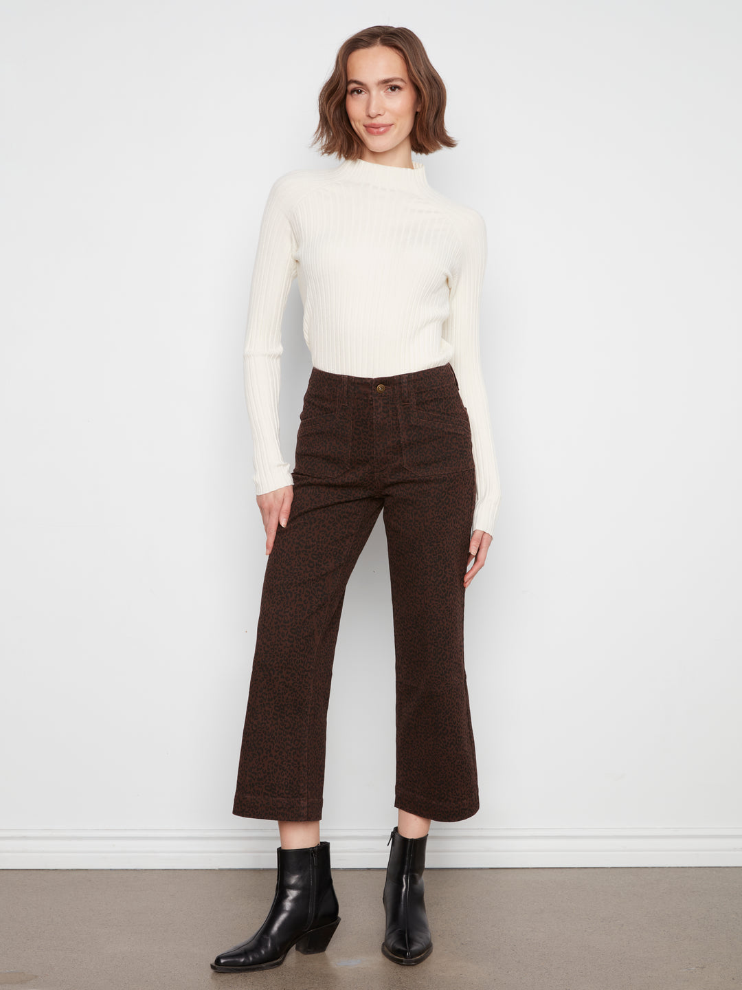 Printed Cropped Wide Leg Twill Pants With Patch Pockets