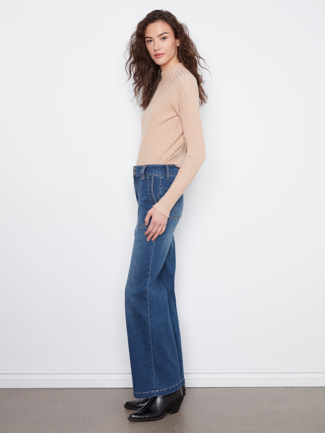Wide Leg Jeans With Patch Pockets and Double Front Button