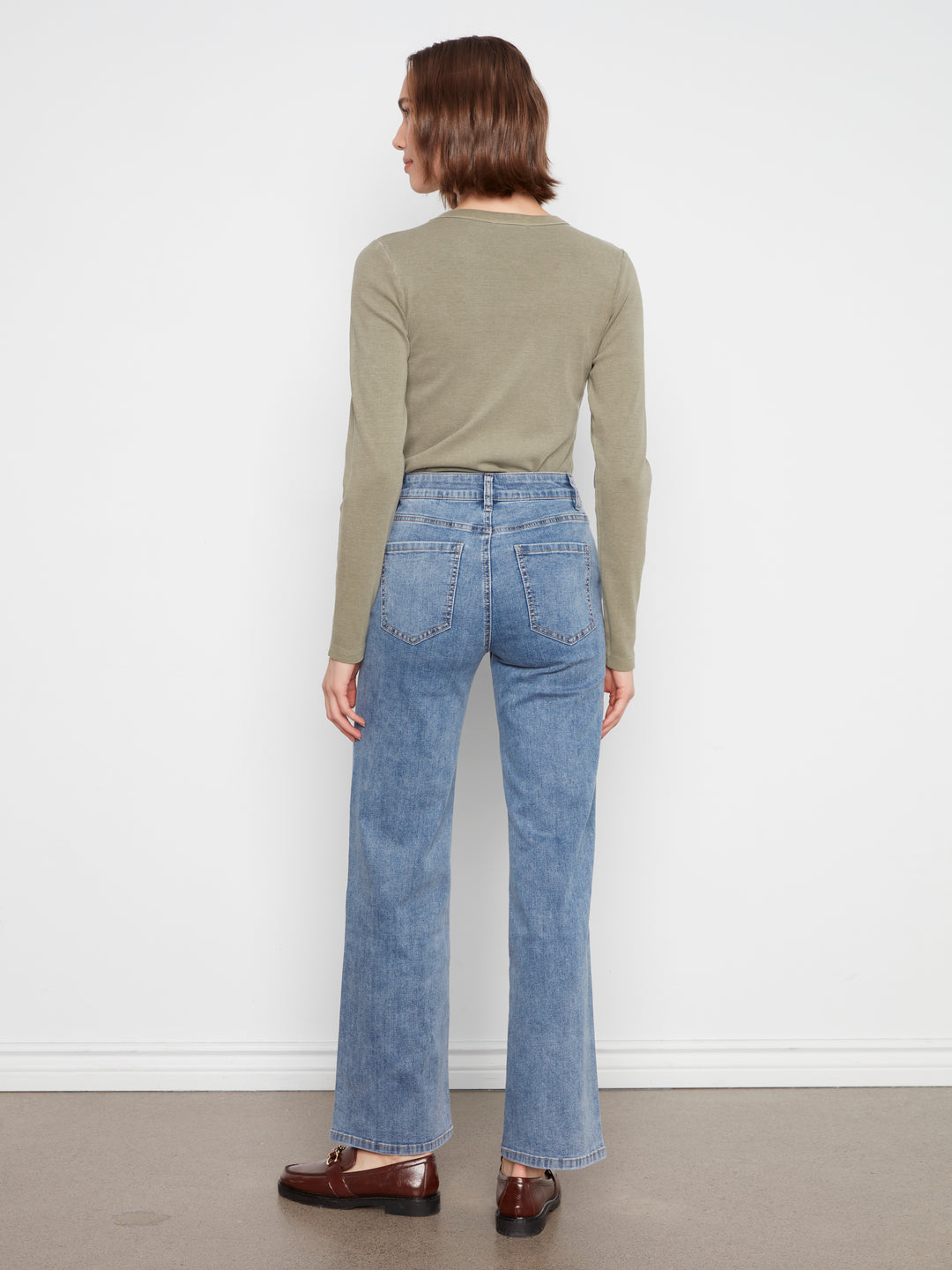 Wide Leg Jeans With Studs Pattern at Front